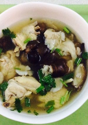 Hình của món Canh cánh gà nấm hương.
