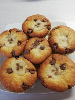 Csokis-banános muffin 🍌🍫🧁 recept fotója