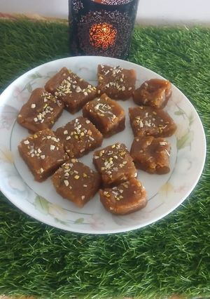 A picture of Coconut, besan sheera barfi.