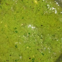 A picture of Italian Pesto Sauce.
