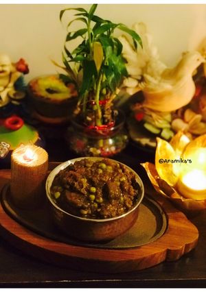 A picture of Stir Fried Mushrooms Matar Masala M3.