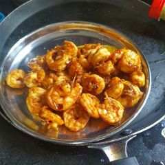 A picture of Garlic soya prawns.