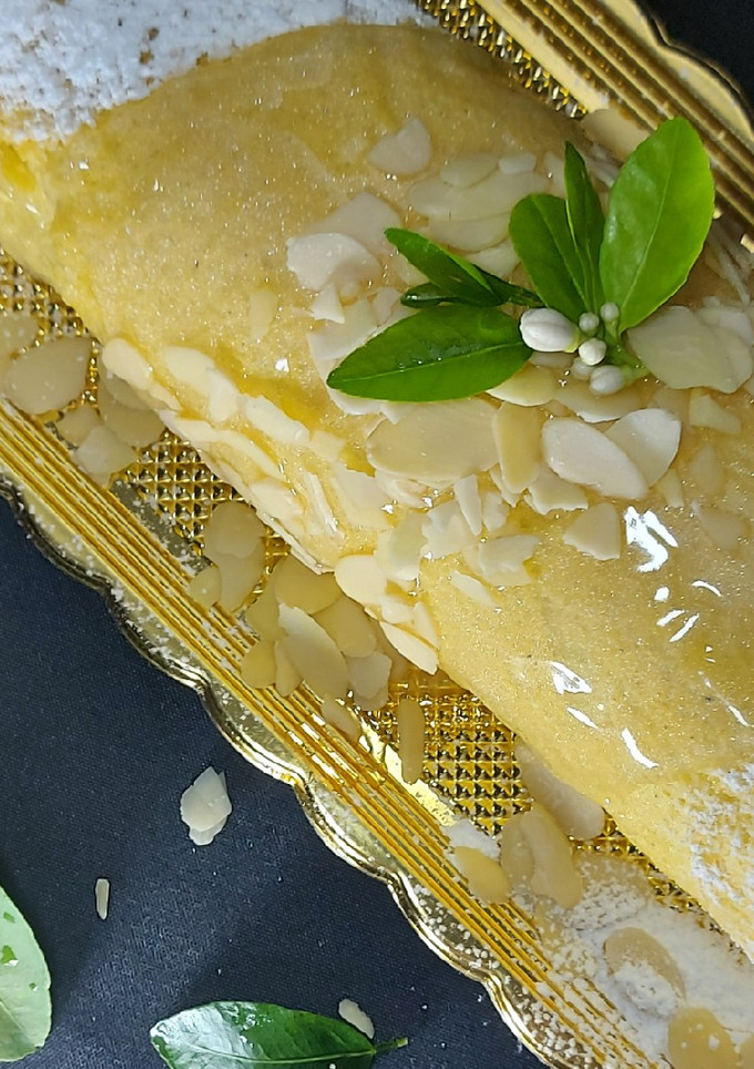 Una foto de Jelly roll de crema de limón