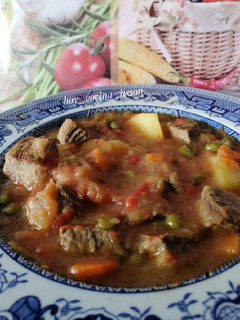 Una foto de Ternera guisada con verduras