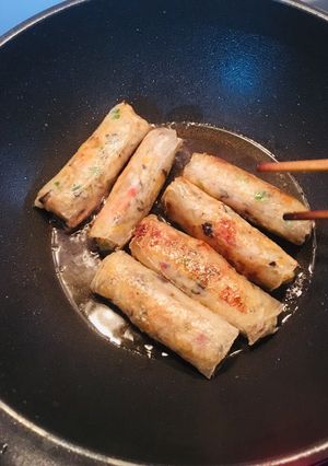Hình của món Nem chiên tôm thịt.