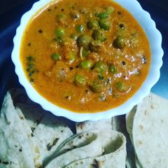 A picture of Sprouted Peas Curry.