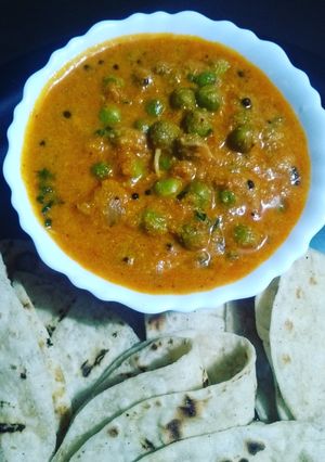 A picture of Sprouted Peas Curry.