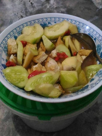 Langkah Gampang Membikin Resep Rujak Kuah Petis Madura yang Lezat Sekali Anti Ribet, Menggugah Selera