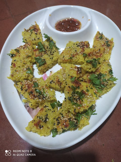 દુધીના ઢોકળા (Dudhi Dhokla Recipe In Gujarati) રેસીપી મુખ્ય ફોટો