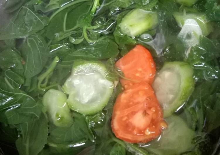 Resep: Di RumahBening Bayam Oyong