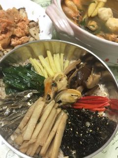 淡菜韓式拌飯 的食譜成品照片