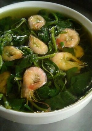 Hình của món Đọt nhãn lồng nấu tép bạc.