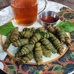 A picture of Palak Aata Namkin.
