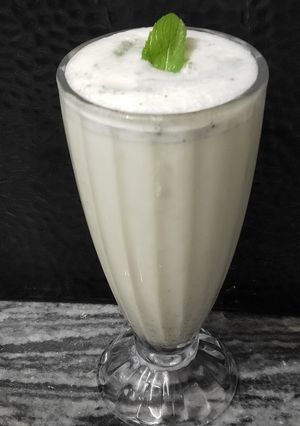 A picture of Mint lassi.