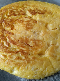 Una foto de Tortilla dulce de calostros
