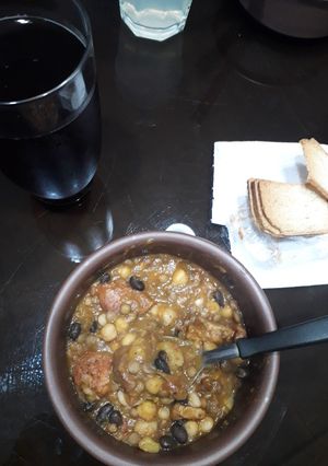 Una foto de Guiso de lentejas FULL