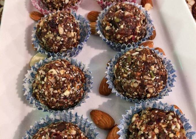 Steps to Prepare Homemade Jewel Bliss Balls