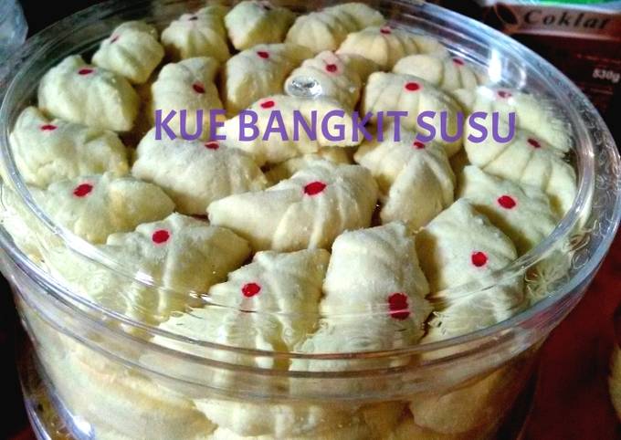 Kue Bangkit Susu, lumeeeeer banget