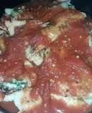 Canelones rellenos de espinaca, salsa blanca y pasta de langostinos