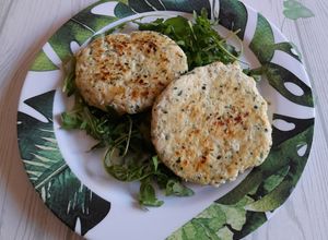 Foto di Hamburger di petto di pollo e zucchine