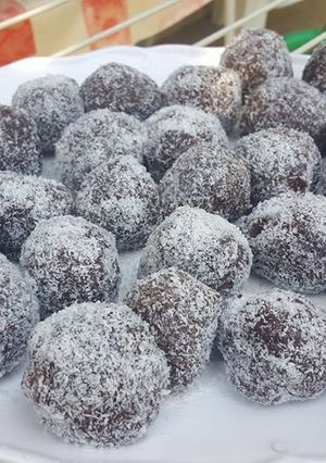 Kakaós kókuszgolyó recept fotója