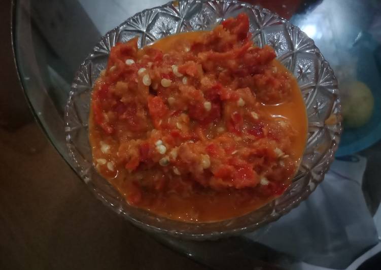 Cara Gampang Menyiapkan Sambel tomat segar yang Lezat