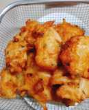 Cá cơm lăn bột chiên giòn