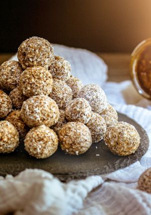 Egészséges kókuszgolyó recept fotója