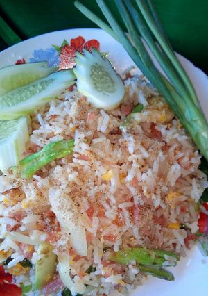รูปของ ข้าวผัดแหนม