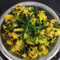 A picture of Spicy Aloo Methi Sabzi.