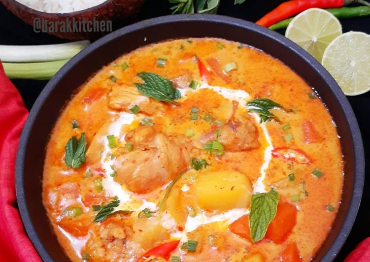 Thai Style Red Chicken Curry