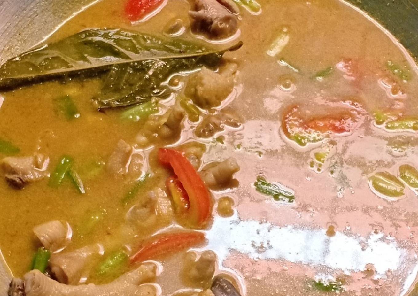Soto Ceker Kuah Santan