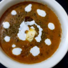 A picture of Restaurant style Dal Makhni.