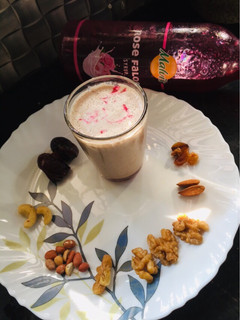 Nuts Mocktail recipe in tamil செய்முறை முக்கிய புகைப்படம்