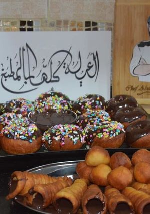 صورة لوصفة أطيب دونات 🍩 مع صلصة شوكولا ولا أروع 🍫