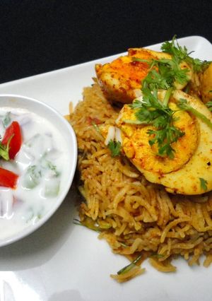 A picture of Eggs Pulao.