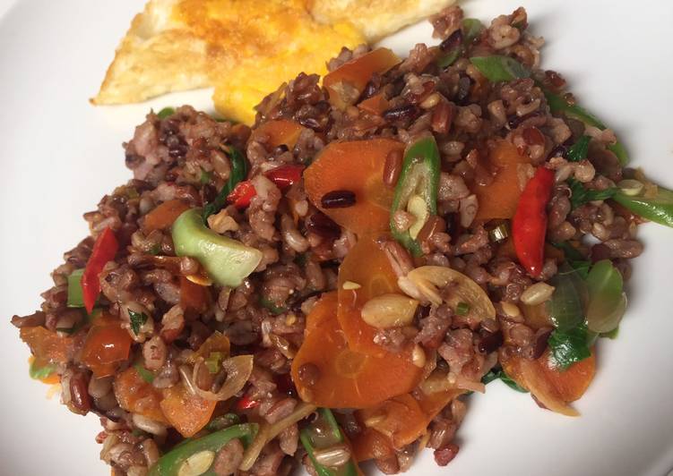 Resep Nasi goreng sayuran (Diet PCOS) yang Lezat Sekali