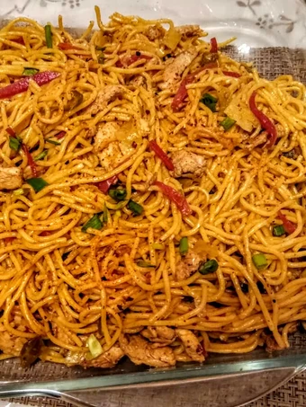 Recipe Restaurant Style Chicken Chowmein the Can Spoil the Tongue Tasty