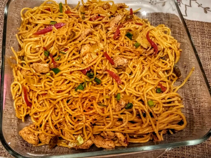 Recipe Restaurant Style Chicken Chowmein the Can Spoil the Tongue Tasty