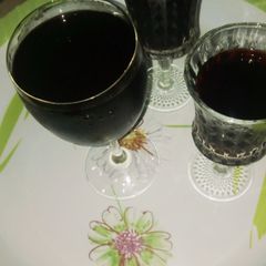 Black Grapes juice A picture of Black Grapes juice.