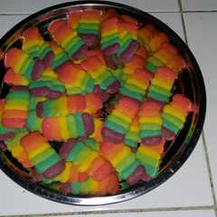 A picture of Lidah Kucing Rainbow Garing, Kriuk, Kress Kress.