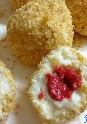 Túrógombóc főzés nélkül (tojás mentes) recept fotója