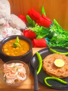 પંજાબી છોલે (Punjabi Chhole Recipe In Gujarati) રેસીપી મુખ્ય ફોટો