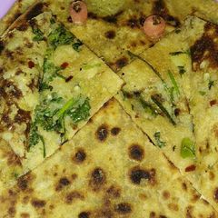 A picture of Potato paratha.