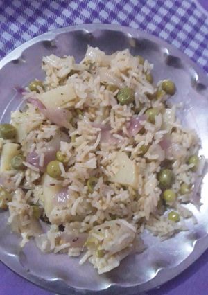 मटर पुलाव (Matar pulav recipe in hindi) रेसिपी मुख्य फोटो