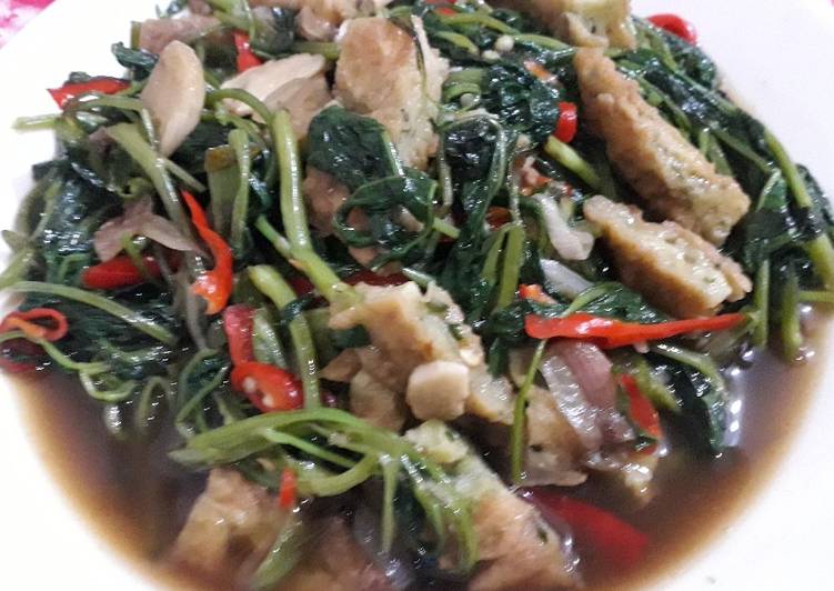 Bagaimana Menyiapkan Cah kangkung saos tiram + kekian kw yang Bikin Ngiler