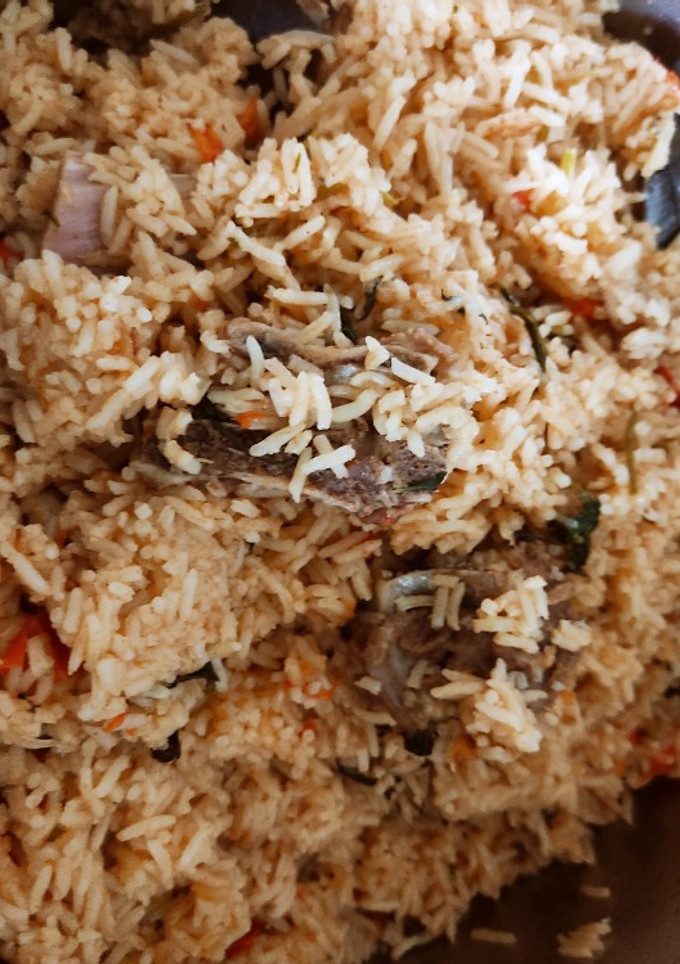 மட்டன் குக்கர் பிரியாணி செய்முறை முக்கிய புகைப்படம்