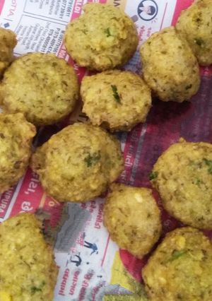 A picture of Moong Dal Vada.