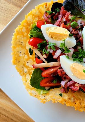 Une photo de ※ Salade corolles de parmesan ※