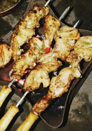 A picture of Grilled tandoori chicken.